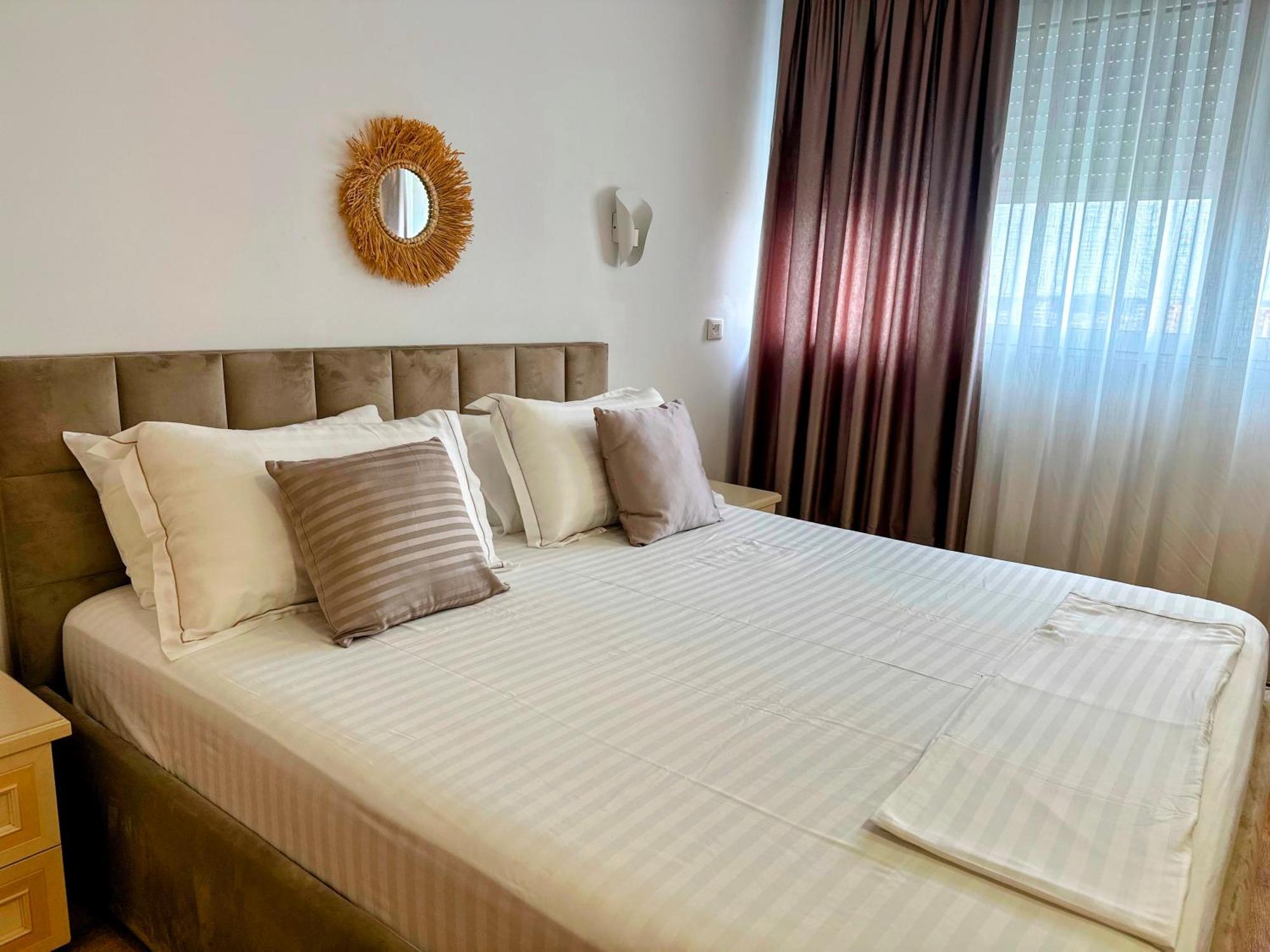 Madalin Seaside Apartment Vlorë Exteriér fotografie